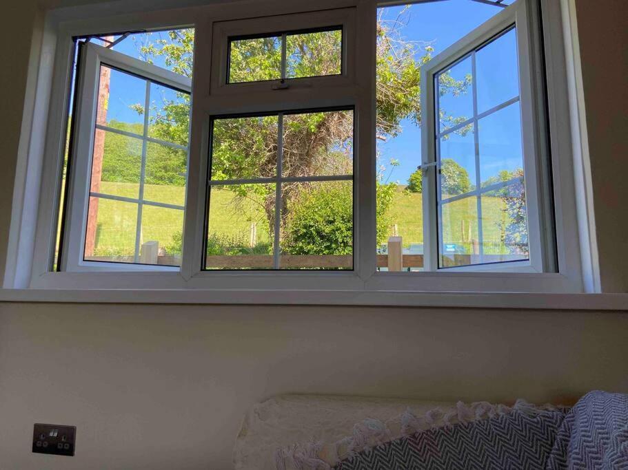 Couples Getaway, With Mountain Views/Dog Friendly Villa Crickhowell Eksteriør bilde